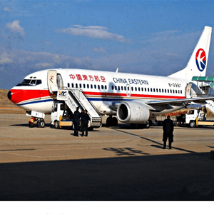 扬州机场空运航空快运业稳步发展的原因是什么？